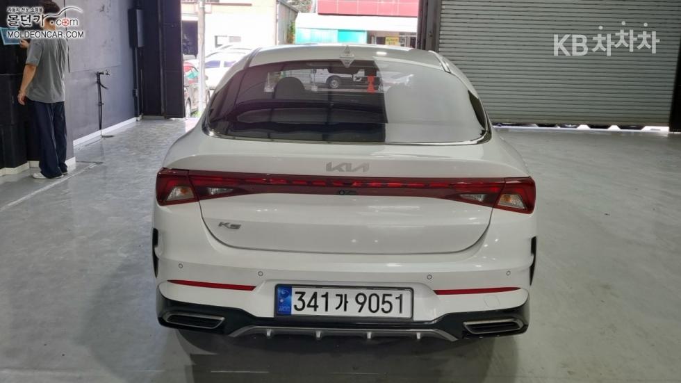 2022 - kia k5