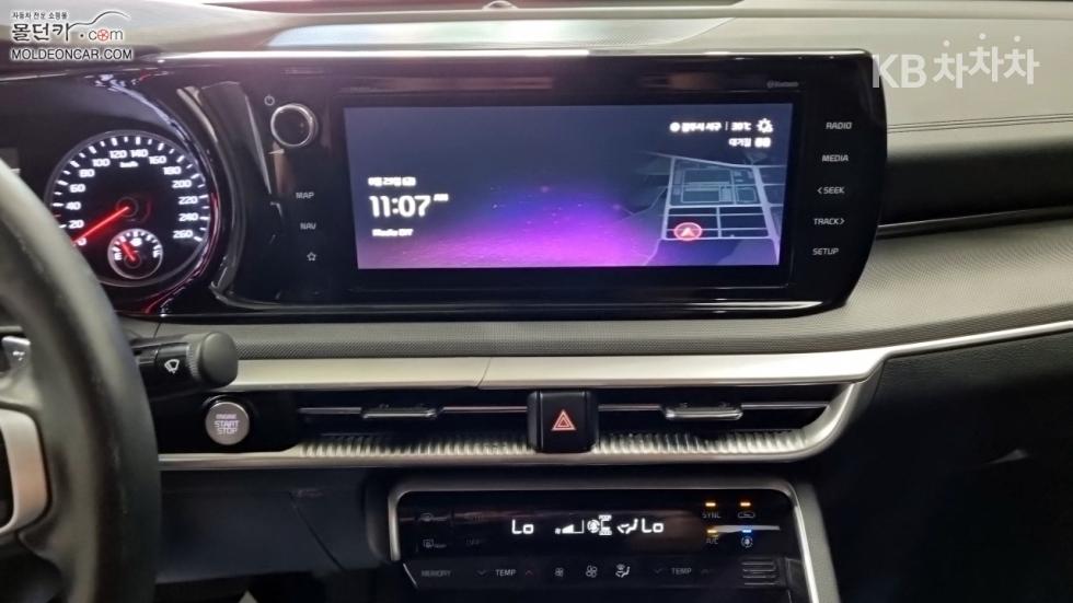 2022 - kia k5
