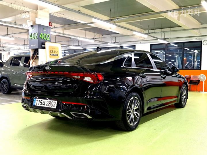 Kia K5 2.0 Gasoline Trendy - фото 4