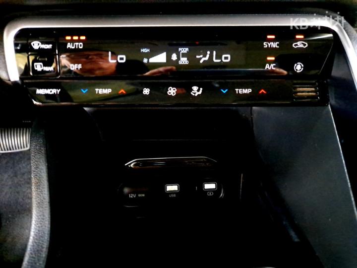 Kia K5 2.0 Gasoline Trendy - фото 13