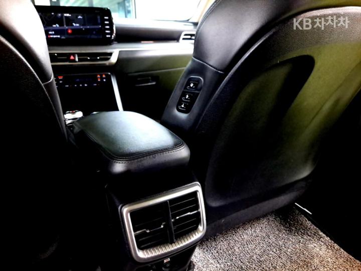 Kia K5 2.0 Gasoline Trendy - фото 17