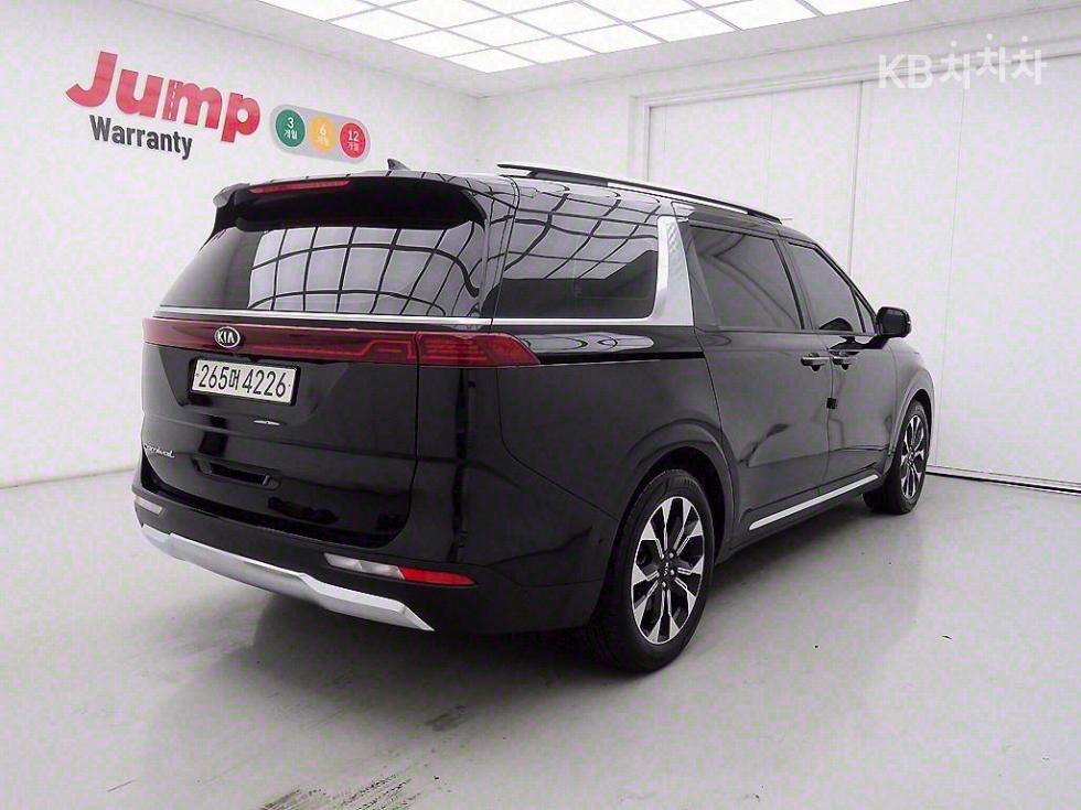 2021 - kia carnival