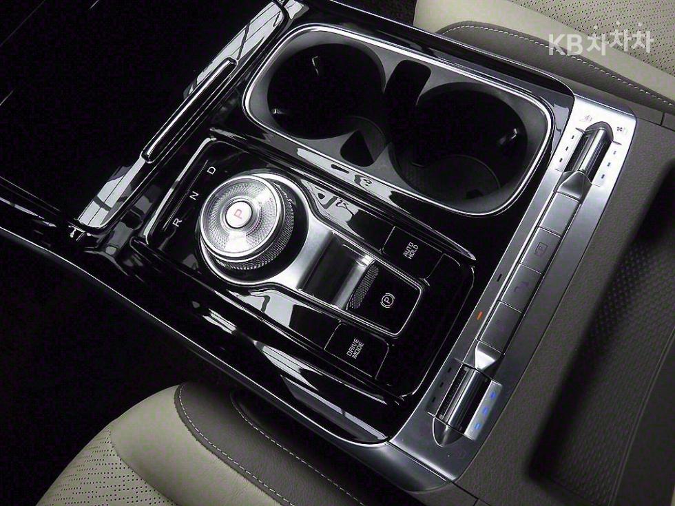 2021 - kia carnival