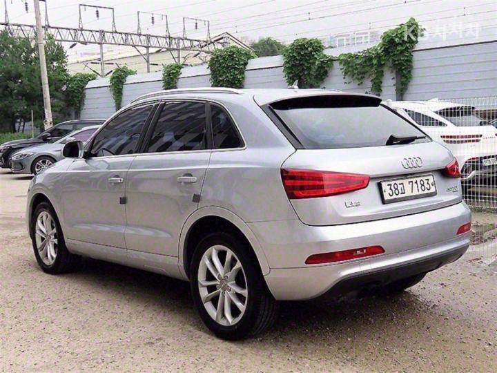 Audi Q3 35 TDI Quattro Dynamic 8U 4