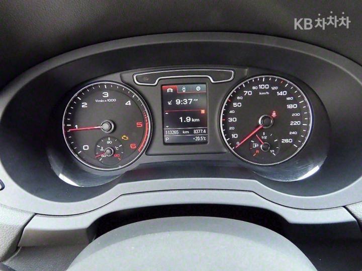 Audi Q3 35 TDI Quattro Dynamic 8U 10