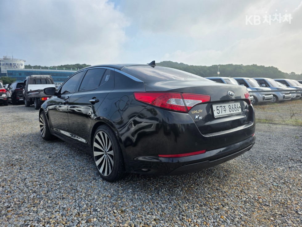 2011 - kia k5