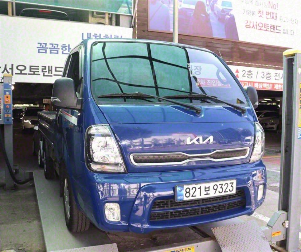 2023 - kia bongo iii
