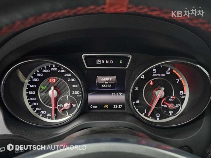 Mercedes-Benz GLA-Class X156 GLA45 AMG 4 Matic 9