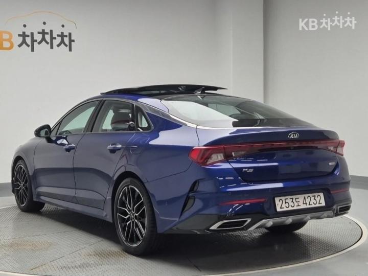 Kia K5 1.6 Gasoline Turbo Signature 3