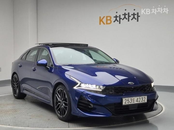 Kia K5 1.6 Gasoline Turbo Signature 5