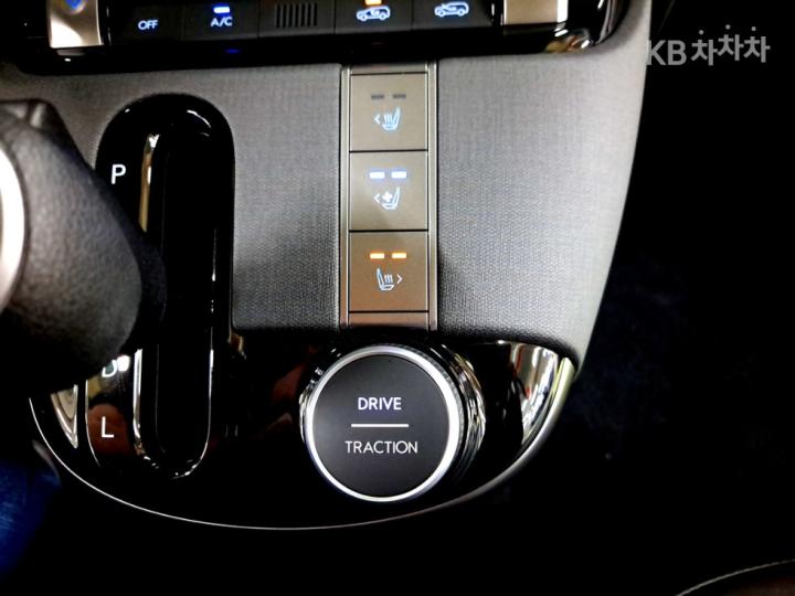 Hyundai Casper 1.0 Turbo Gasoline The Essential - фото 15