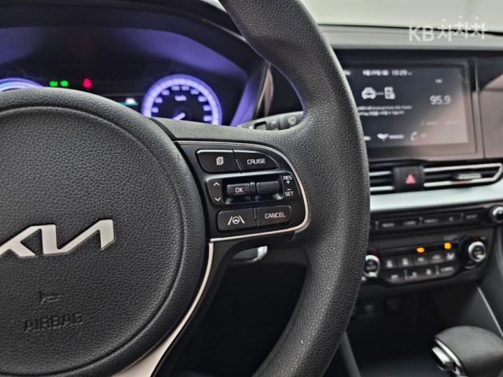 Kia Niro 1.6 HEV Trendy 10