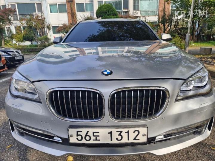 BMW 7 Series 740Li