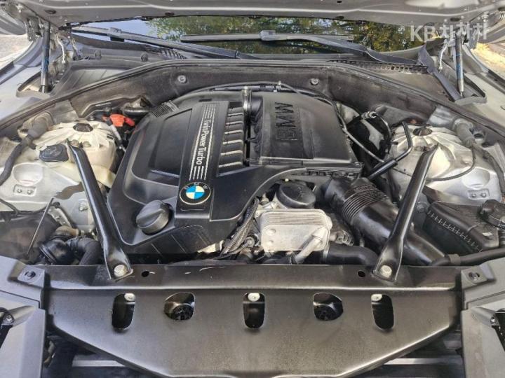 BMW 7 Series 740Li 7