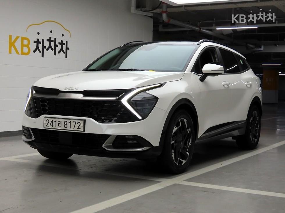 2022 - kia sportage