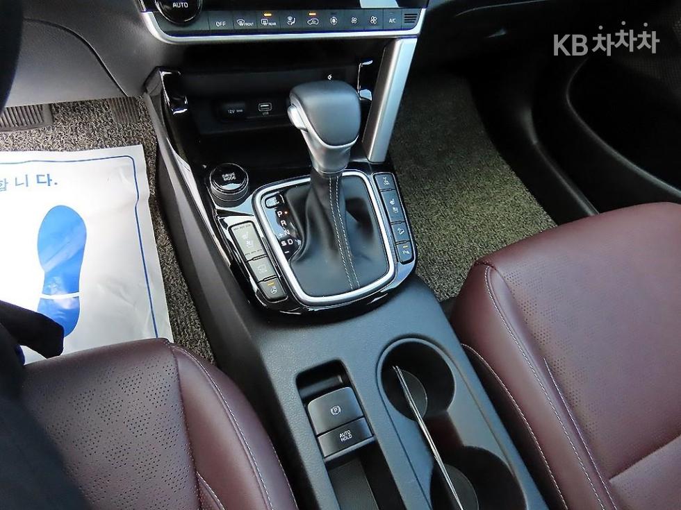 Kia Seltos — miniaturë 11