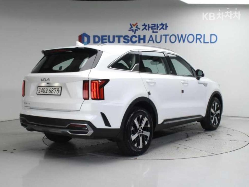 2023 - kia sorento