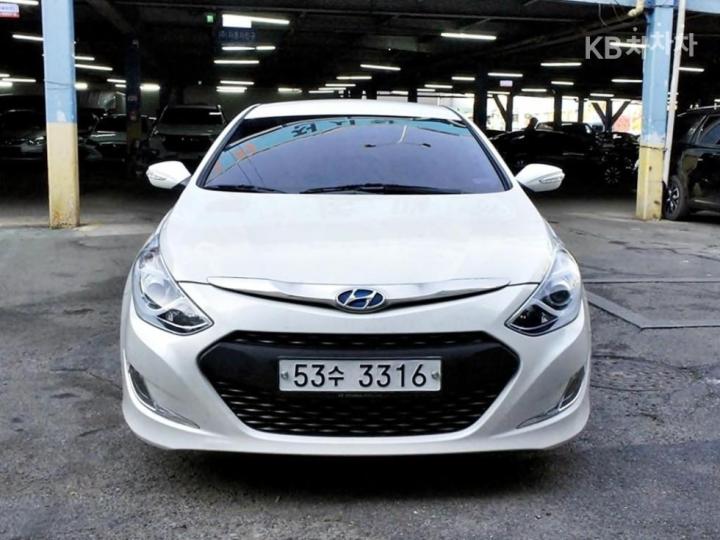 Hyundai Sonata Hybrid 2.0 Royal