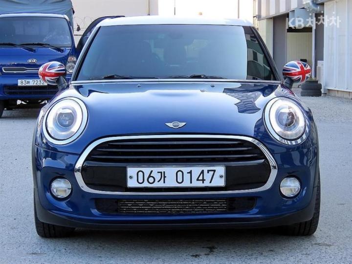 Mini Cooper 5 Duo D 1.5 High Trim 3