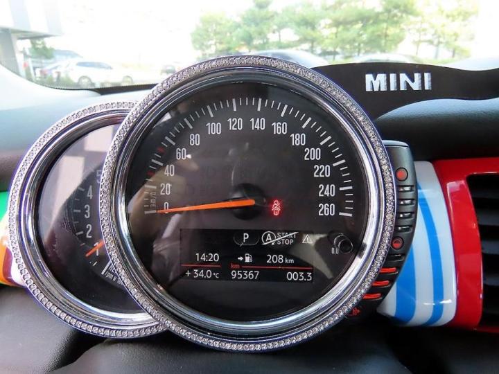 Mini Cooper 5 Duo D 1.5 High Trim 10