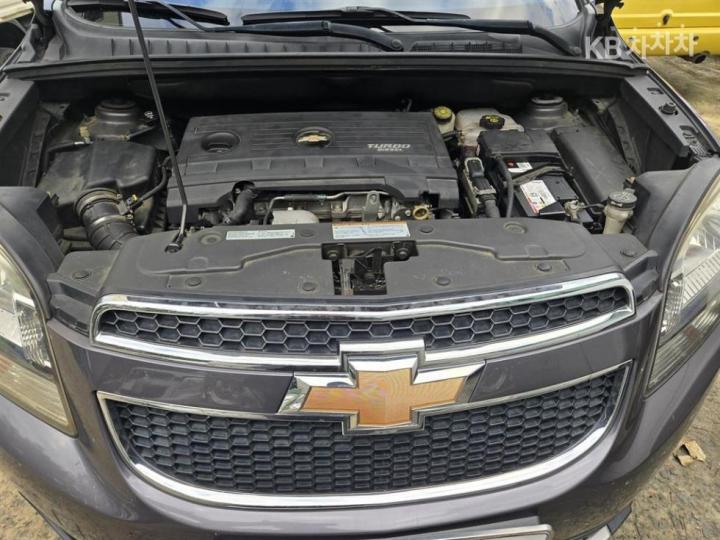 Chevrolet Orlando LT Premium 5