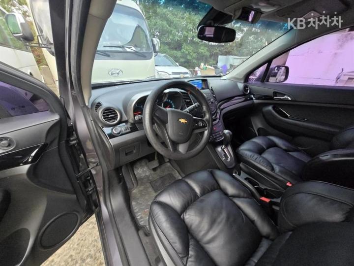 Chevrolet Orlando LT Premium 10