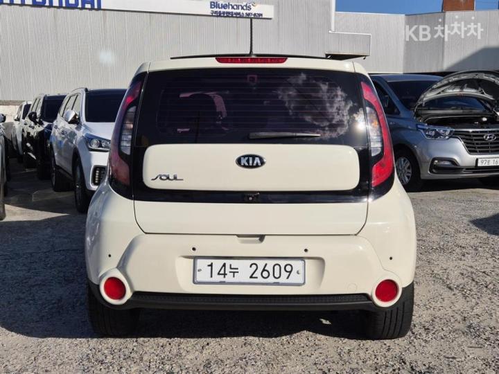 Kia Soul 1.6 GDi Noblesse 4