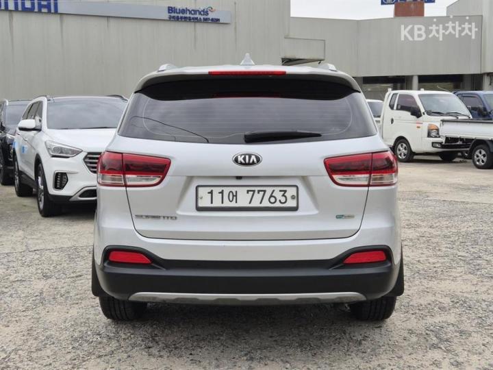 Kia Sorento Diesel 2.0 2WD Prestige 4