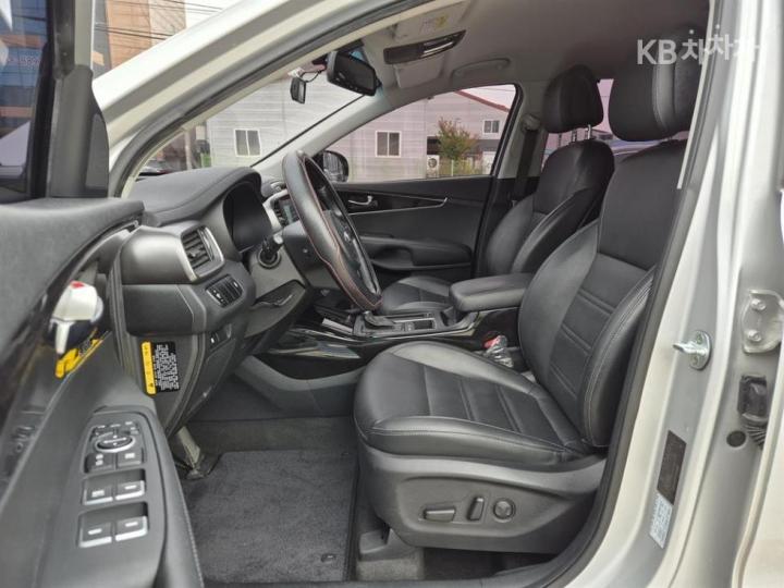 Kia Sorento Diesel 2.0 2WD Prestige 8