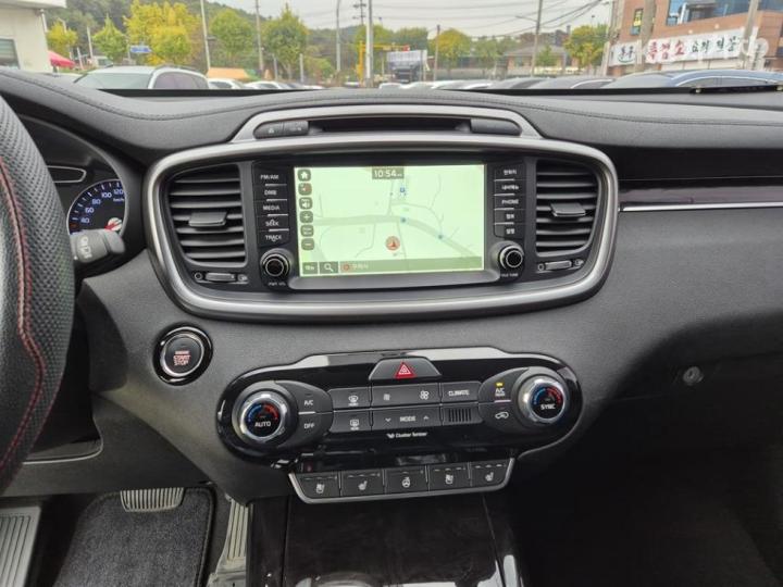 Kia Sorento Diesel 2.0 2WD Prestige 10