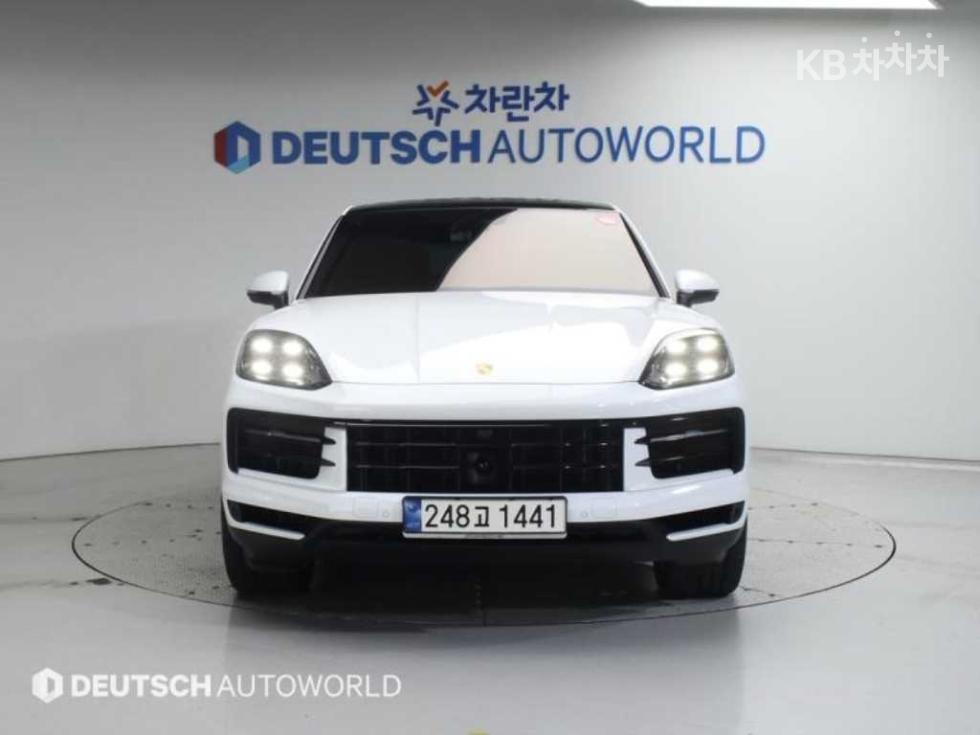 Porsche Cayenne — miniaturë 3