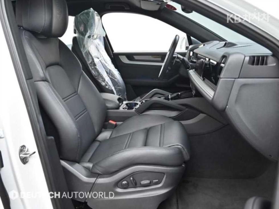 Porsche Cayenne — miniaturë 10