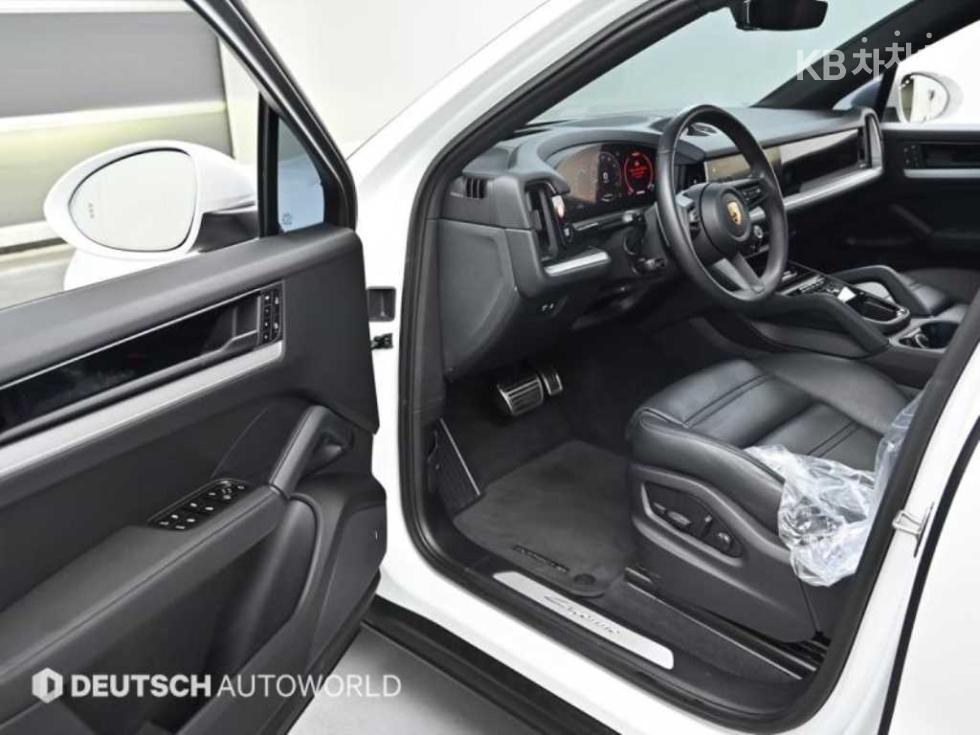 Porsche Cayenne — miniaturë 11