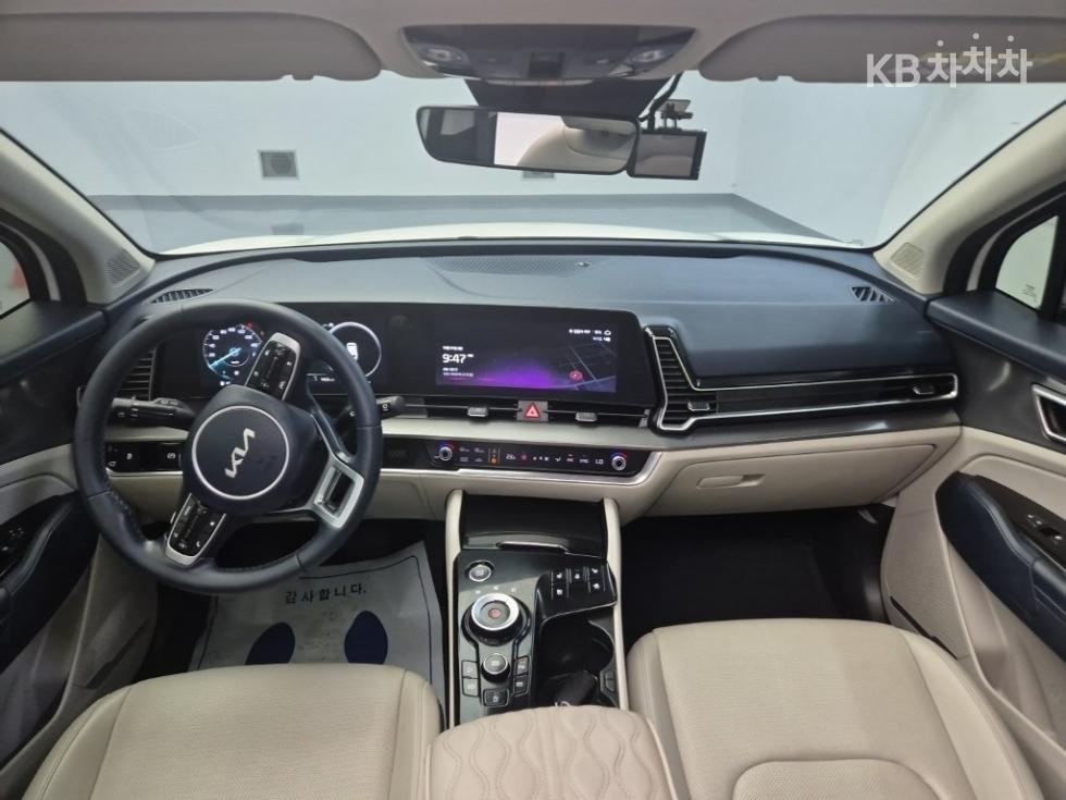 2022 - kia sportage