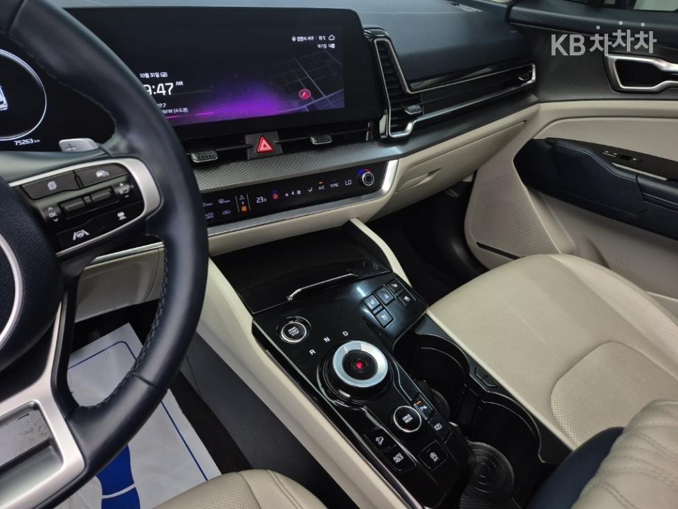 2022 - kia sportage