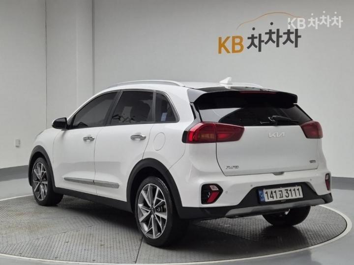 Kia Niro 1.6 HEV Signature - фото 2