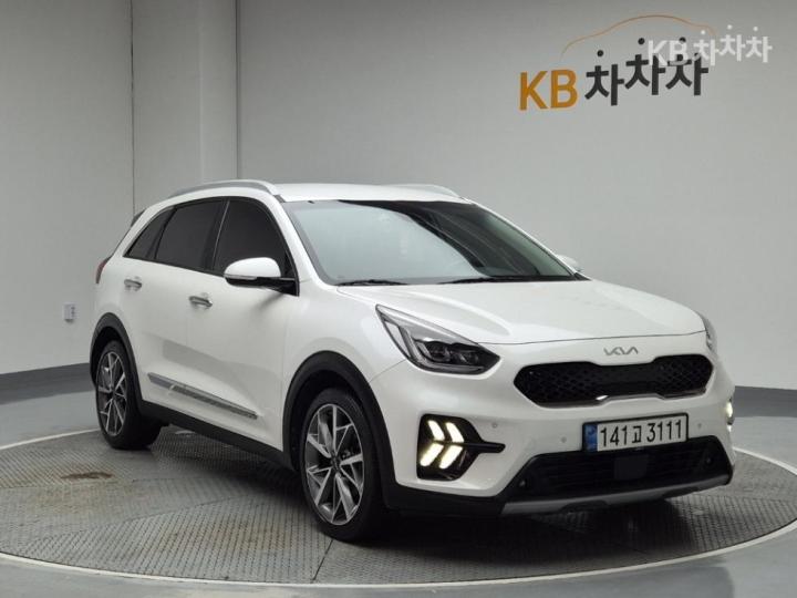 Kia Niro 1.6 HEV Signature - фото 4