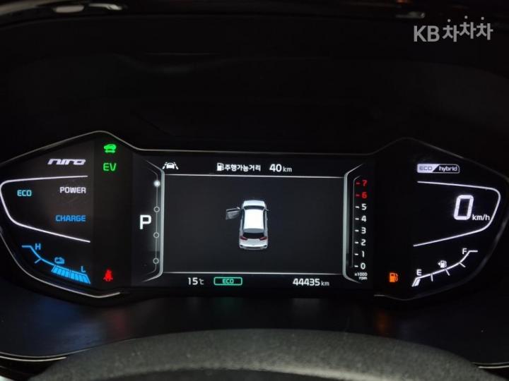 Kia Niro 1.6 HEV Signature - фото 6