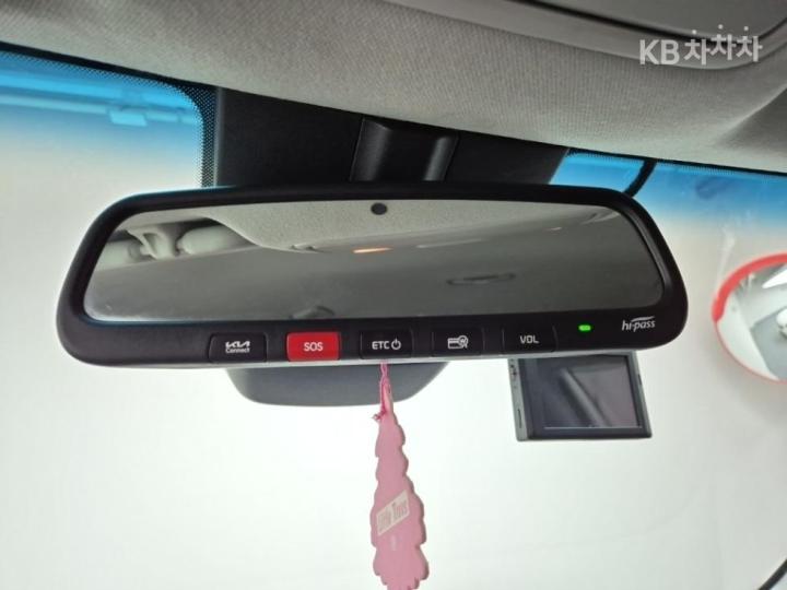 Kia Niro 1.6 HEV Signature - фото 16