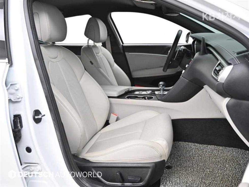 Genesis G70 — miniaturë 10