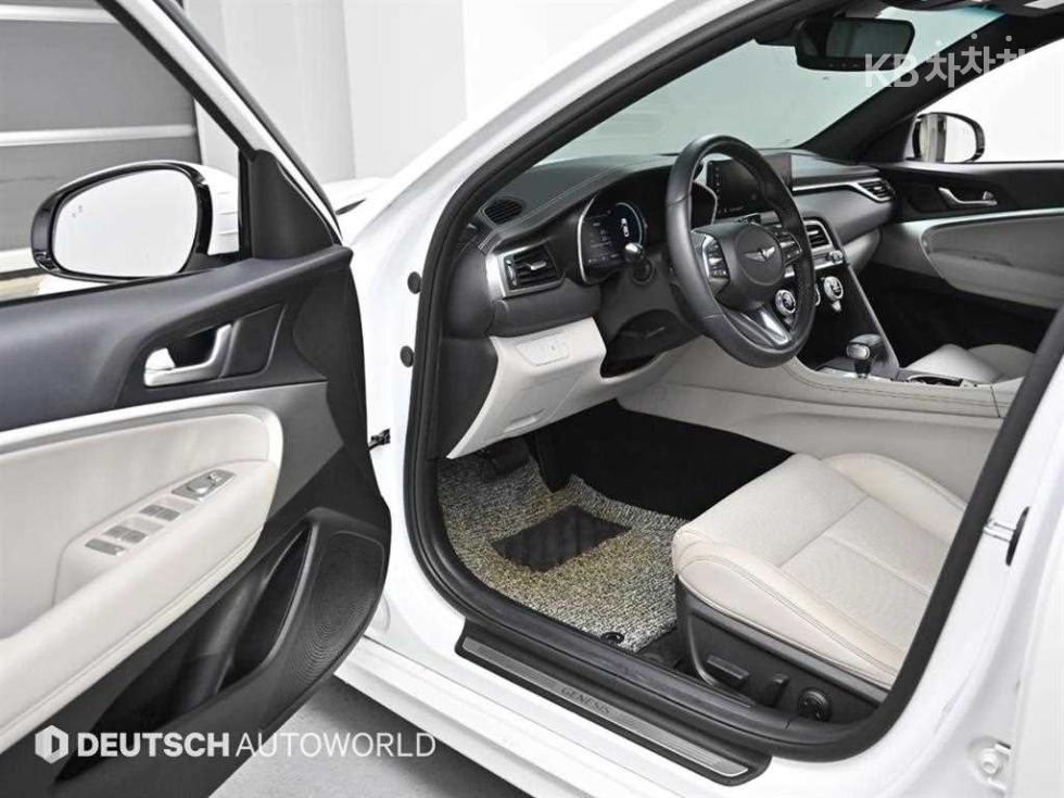 Genesis G70 — miniaturë 11