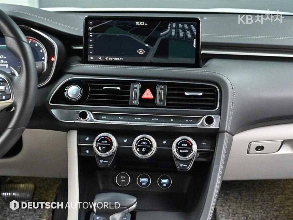 Genesis G70 — miniaturë 14