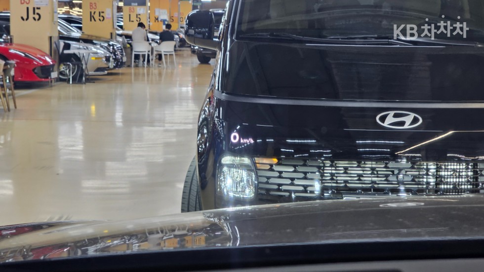 2021 - bentley bentayga