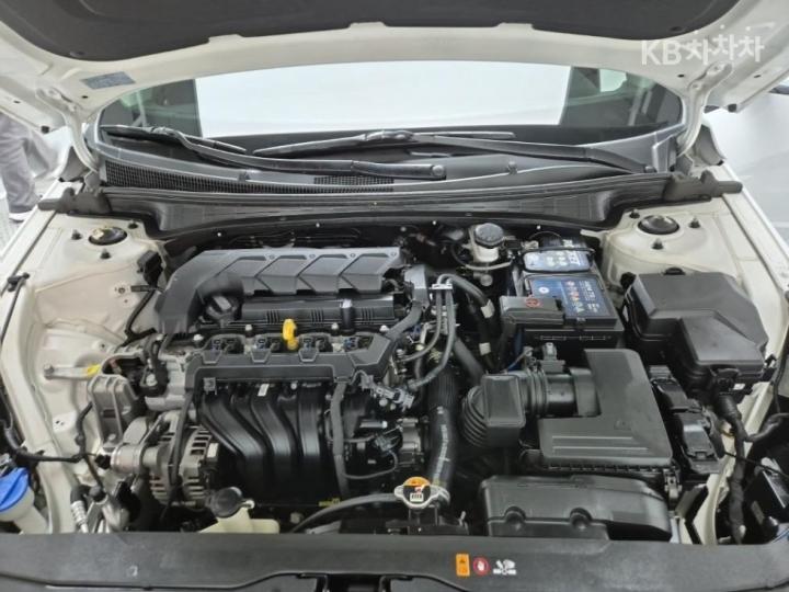 Hyundai Avante 1.6 Gasoline Modern - фото 5