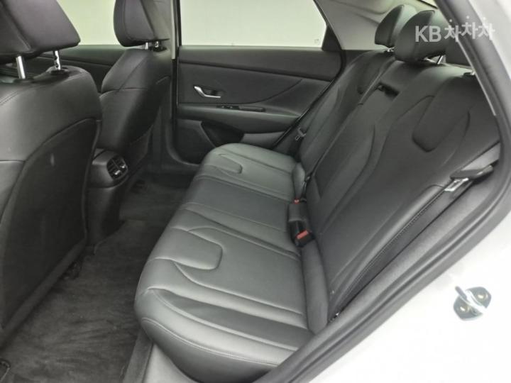 Hyundai Avante 1.6 Gasoline Modern - фото 12