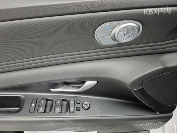 Hyundai Avante 1.6 Gasoline Modern - фото 18