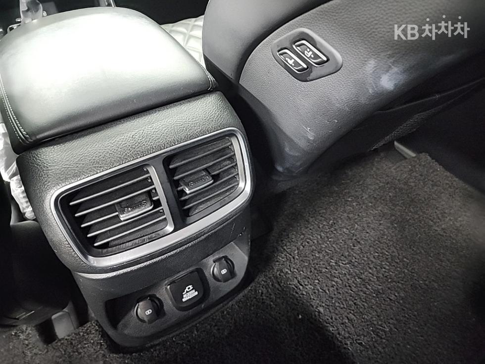 2020 - kia mohave