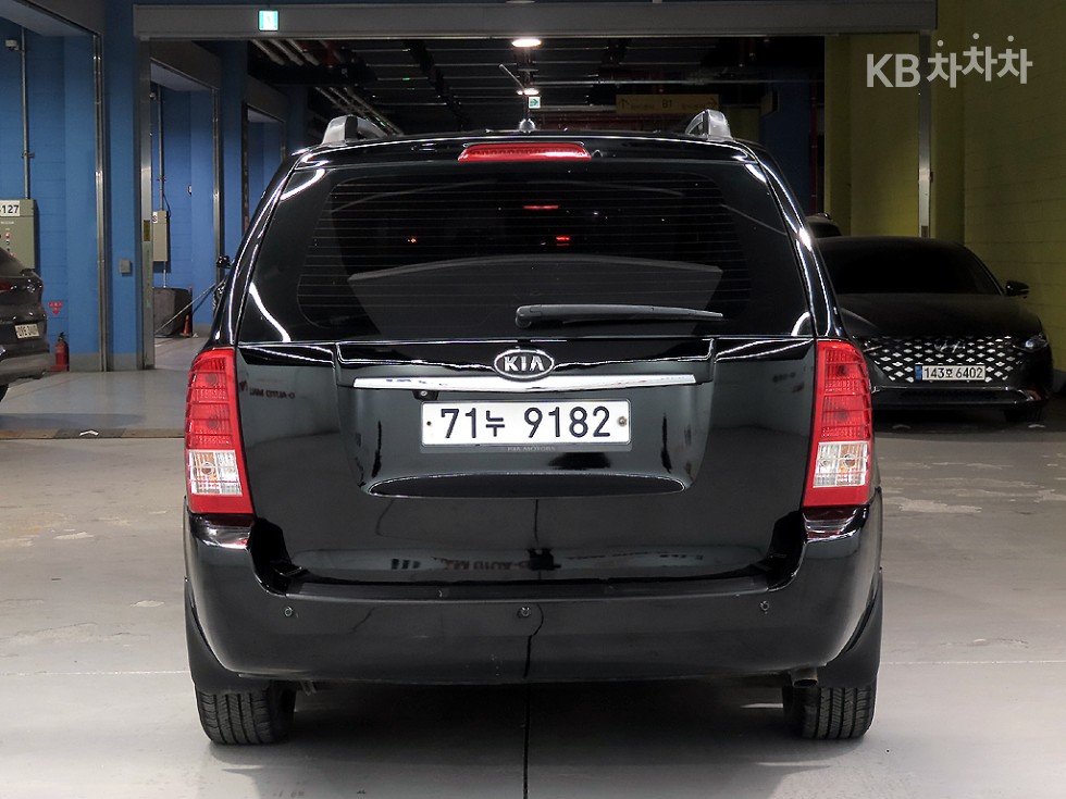 2012 - kia carnival
