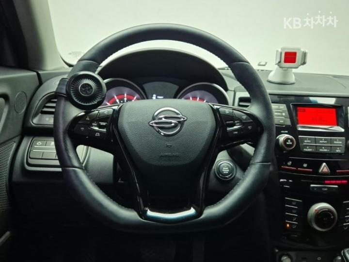 KG Mobility (Ssangyong) Tivoli Air Gasoline 2WD IX 10