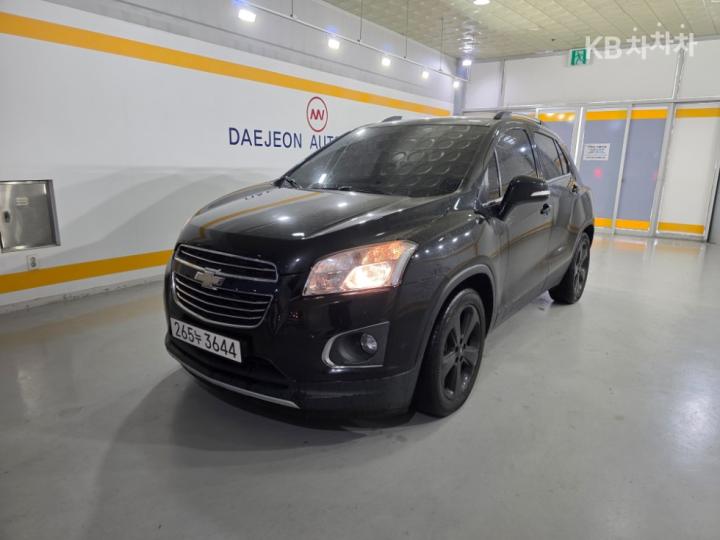 Chevrolet Trax 1.4 Perfect Black 3